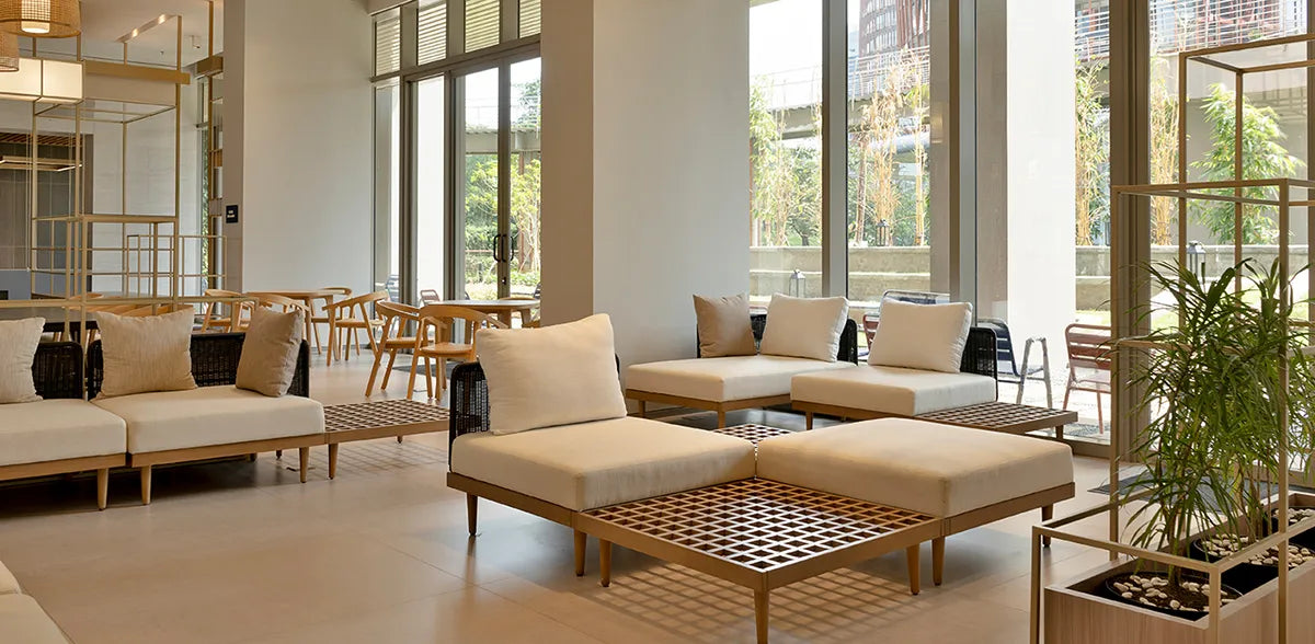Apa Itu Lounge? Memahami Ruang Santai yang Nyaman dan Penuh Atmosfer