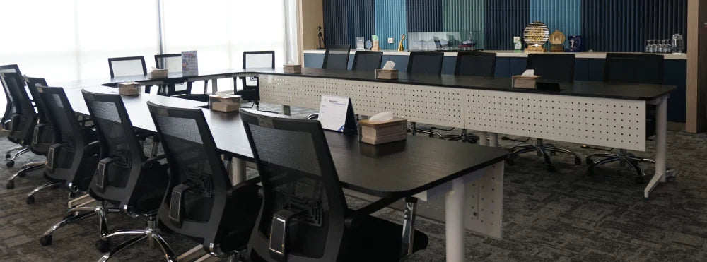 Macam-Macam Furniture Kantor yang Umum Digunakan di Ruang Kerja