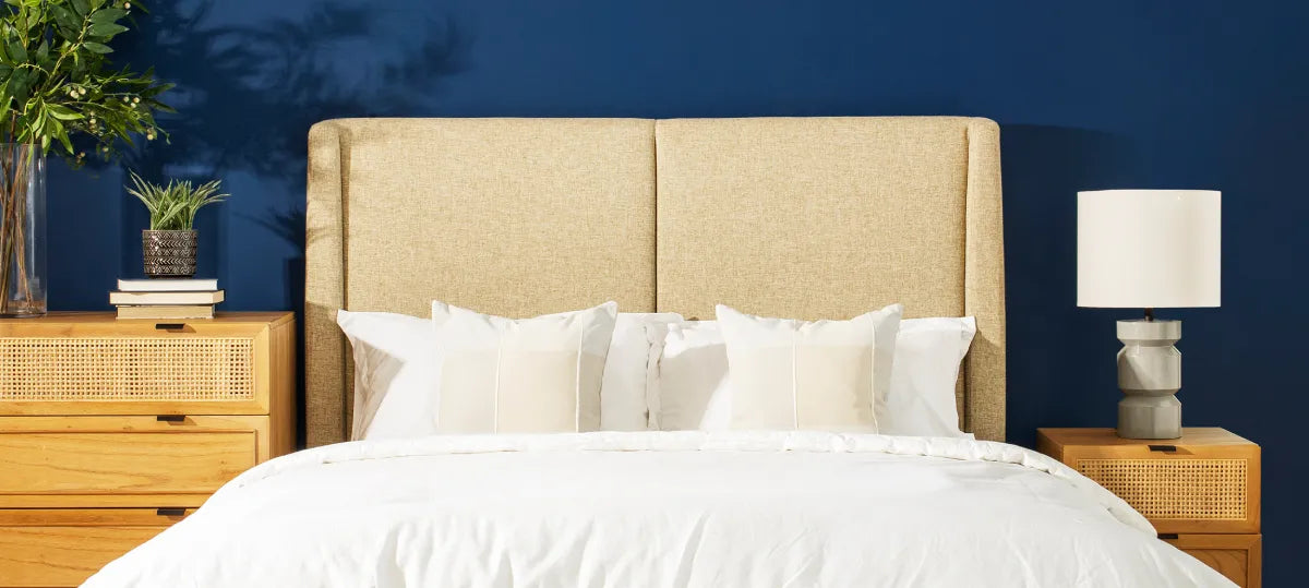 Tembok kamar tidur berwarna biru