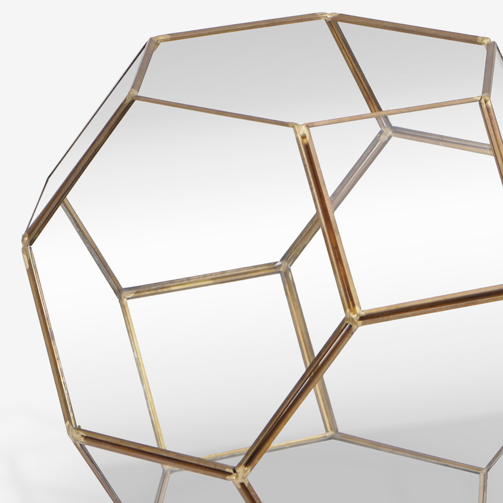 HEXAD